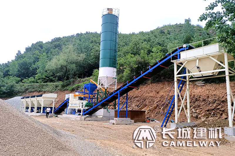 穩(wěn)定土拌合站設(shè)備實拍 穩(wěn)定土拌合站設(shè)備實拍