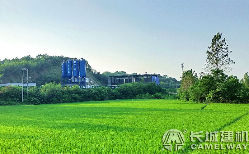 hzs120混凝土拌合機(jī)多少錢,多大產(chǎn)量